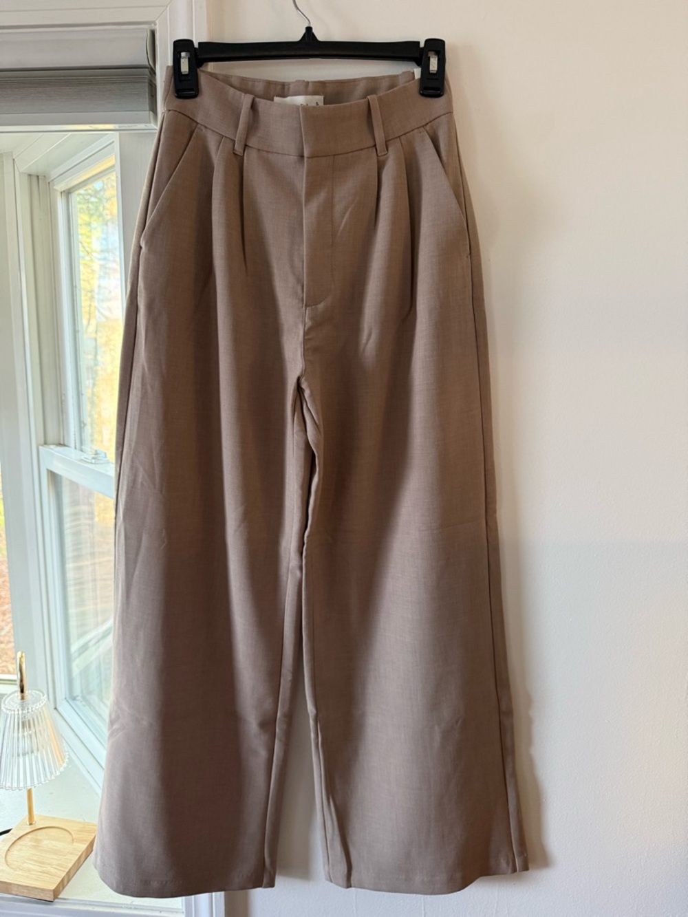 Abercrombie & Fitch Wide Leg Trousers in Taupe - Picture 3 of 6